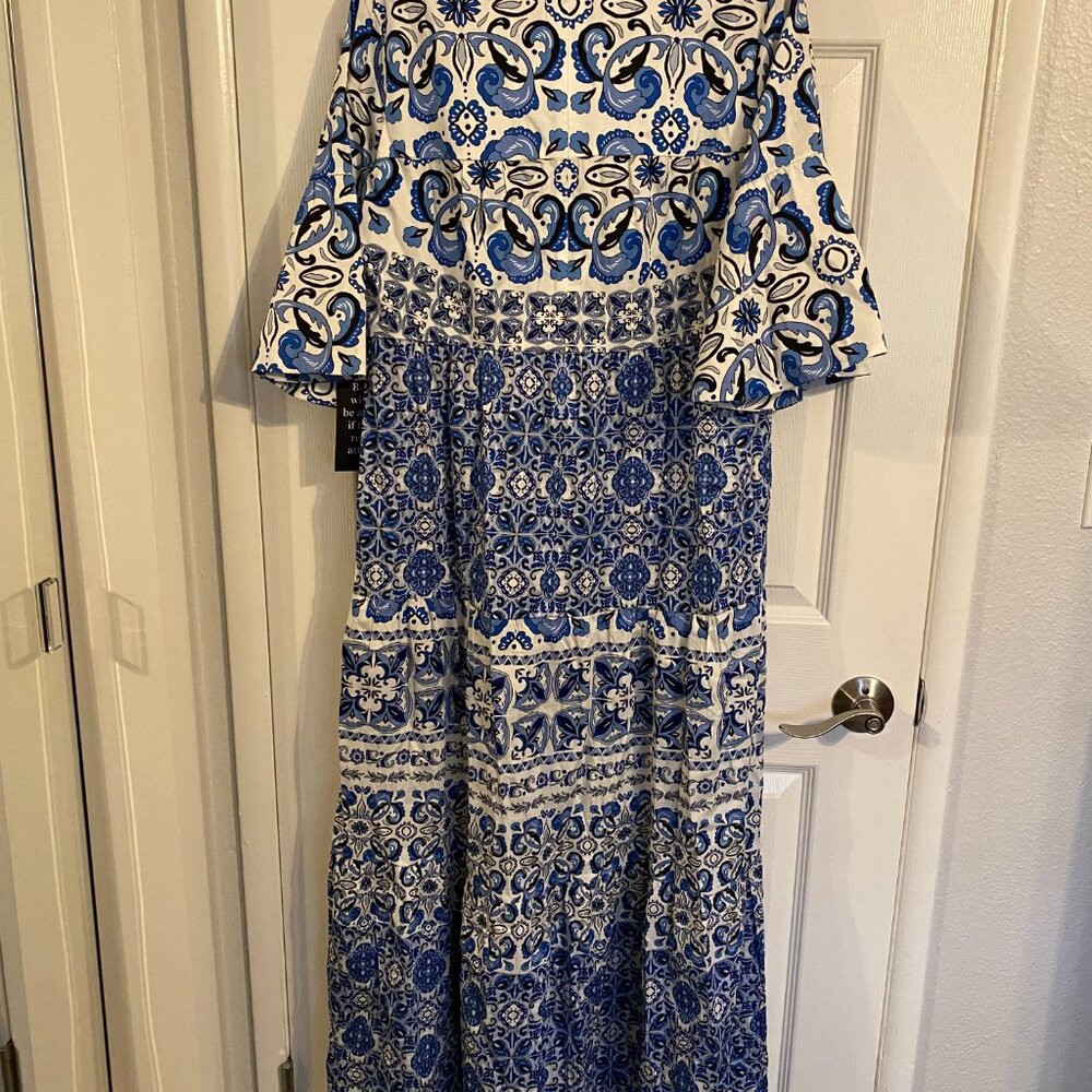 Tuckernuck Blue and White Printed Maxi Dress - Picture 3 of 9